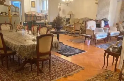 Apartment - 3 Bedrooms - 3 Bathrooms for sale in Mohammed Al Maqref St. - 6th Zone - Nasr City - Cairo