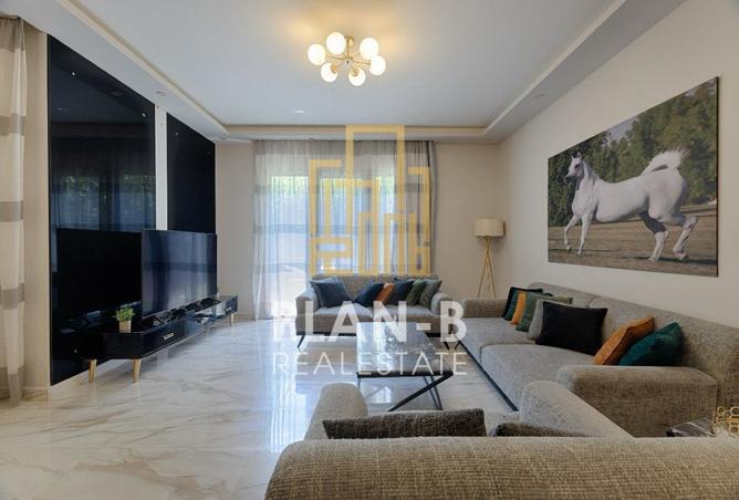 8064746 - Property Image 2