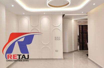 Apartment - 3 Bedrooms - 3 Bathrooms for sale in Ahmed Fakhry St. - 6th Zone - Nasr City - Cairo