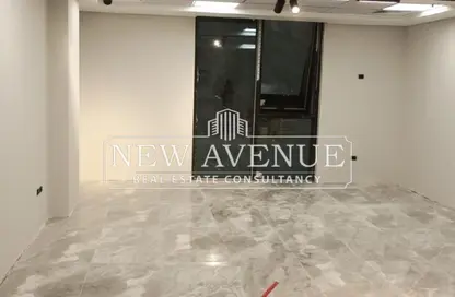 مساحات مكتبية - استوديو للايجار في مول هايد بارك بيزنس - شارع التسعين الجنوبي - التجمع الخامس - مدينة القاهرة الجديدة - القاهرة