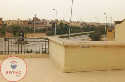 منزل مزدوج - 4 غرف نوم - 3 حمامات للبيع في صن رايز - المستثمرين الجنوبية - مدينة القاهرة الجديدة - القاهرة