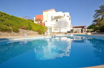 Villa - 4 Bedrooms - 5 Bathrooms for sale in Mubarak 6 - Mubarak Neighborhood - Hurghada - Red Sea