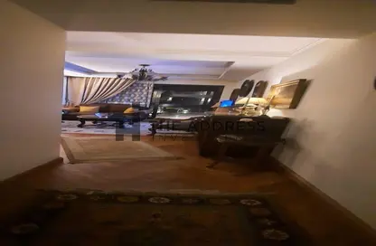 (بنتهاوس  (روف - 4 غرف نوم - 5 حمامات للبيع في باتيو كازا - الباتيو - كمبوندات الشروق - مدينة الشروق - القاهرة