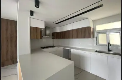 شقة - 4 غرف نوم - 3 حمامات للايجار في ايستاون - كمبوندات التجمع الخامس - التجمع الخامس - مدينة القاهرة الجديدة - القاهرة