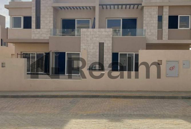 8092300 - Property Image 2
