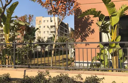 Apartment - 2 Bedrooms - 1 Bathroom for sale in District 5 - 5th Settlement Compounds - The 5th Settlement - New Cairo City - Cairo