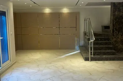 دوبلكس - 3 غرف نوم - 3 حمامات للبيع في أمورادا القاهرة الجديدة - كمبوندات التجمع الخامس - التجمع الخامس - مدينة القاهرة الجديدة - القاهرة