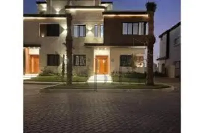 Townhouse - 5 Bedrooms - 4 Bathrooms for sale in Azzar 2 - 5th Settlement Compounds - The 5th Settlement - New Cairo City - Cairo