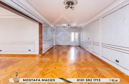 Apartment - 3 Bedrooms - 1 Bathroom for rent in Al Sayeda Sakina Bint Al Hussein St. - Kafr Abdo - Roushdy - Hay Sharq - Alexandria