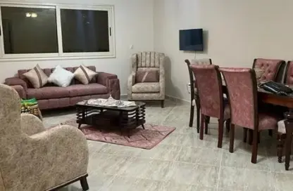 شقة - 3 غرف نوم - 2 حمامات للايجار في حى القرنفل - التجمع الخامس - مدينة القاهرة الجديدة - القاهرة