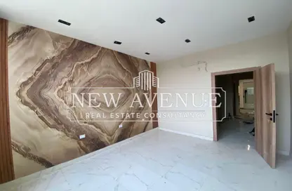 Office Space - Studio - 2 Bathrooms for rent in Lake View Residence - 5th Settlement Compounds - The 5th Settlement - New Cairo City - Cairo