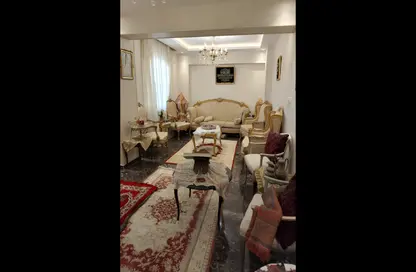 شقة - 4 غرف نوم - 3 حمامات للبيع في شارع جمال عبد الناصر - التوسعات الشمالية - مدينة 6 أكتوبر - الجيزة