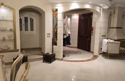 شقة - 3 غرف نوم - 2 حمامات للبيع في شارع اللواء محمود سامي باشا - المنطقة السادسة - مدينة نصر - القاهرة شقة - 3 غرف نوم - 2 حمامات للبيع في شارع اللواء محمود سامي باشا - المنطقة السادسة - مدينة نصر - القاهرة