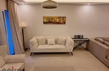 Apartment - 3 Bedrooms - 2 Bathrooms for sale in Hadayek Al Mohandessin - 4th District - Sheikh Zayed City - Giza