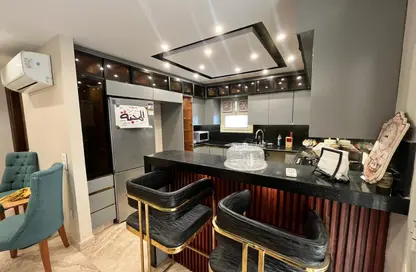 شقة - 3 غرف نوم - 2 حمامات للبيع في شارع النزهه - ارض الجولف - مصر الجديدة - القاهرة