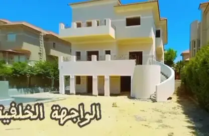 Villa - 6 Bedrooms - 7 Bathrooms for sale in Moon Valley - South Investors Area - New Cairo City - Cairo
