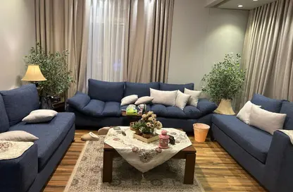 Apartment - 5 Bedrooms - 5 Bathrooms for sale in Touristic Zone 4 - Touristic Zone - Al Motamayez District - 6 October City - Giza
