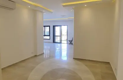 شقة - 3 غرف نوم - 3 حمامات للايجار في ذا كورت ياردز - كمبوندات الشيخ زايد - الشيخ زايد - الجيزة