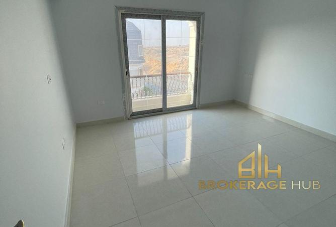 8009084 - Property Image 2