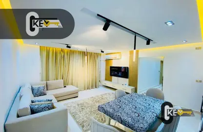 Apartment - 2 Bedrooms - 1 Bathroom for rent in Sarayat Al Maadi - Hay El Maadi - Cairo
