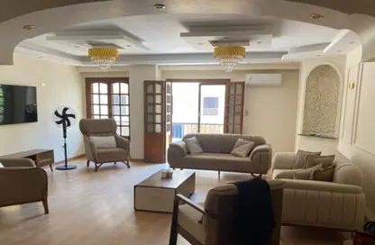 شقة - 4 غرف نوم - 2 حمامات للبيع في شارع محمد المقريف - المنطقة السادسة - مدينة نصر - القاهرة