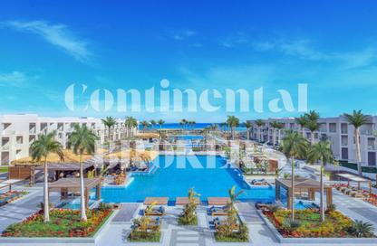 Chalet - 2 Bedrooms - 2 Bathrooms for sale in Makadi Orascom Resort - Makadi - Hurghada - Red Sea