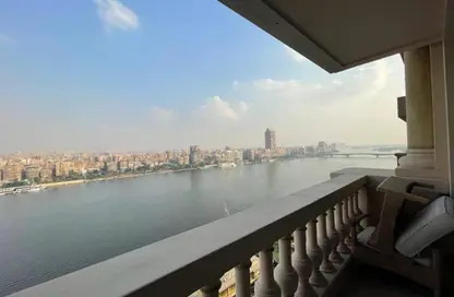 Apartment - 4 Bedrooms - 4 Bathrooms for rent in Nile Corniche St. - Garden City - Cairo