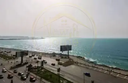 شقة - 3 غرف نوم - 2 حمامات للبيع في طريق الجيش - كامب شيزار - حي وسط - الاسكندرية