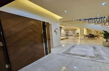 Villa - 4 Bedrooms - 3 Bathrooms for sale in Mountain View Giza Plateau - Ring Road - 6 October City - Giza