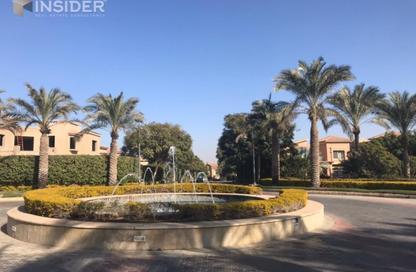 فيلا - 4 غرف نوم - 5 حمامات للبيع في سيزونز ريزيدنس - امتداد المستثمرين الشمالية - مدينة القاهرة الجديدة - القاهرة