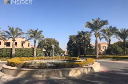 Villa - 4 Bedrooms - 5 Bathrooms for sale in Seasons Residence - Ext North Inves Area - New Cairo City - Cairo