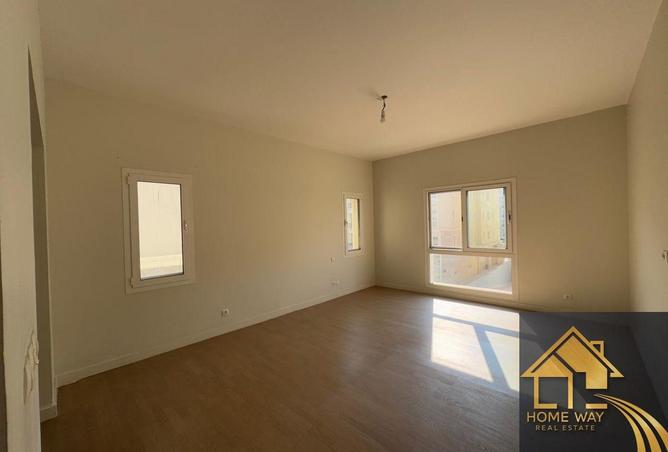 8256172 - Property Image 2