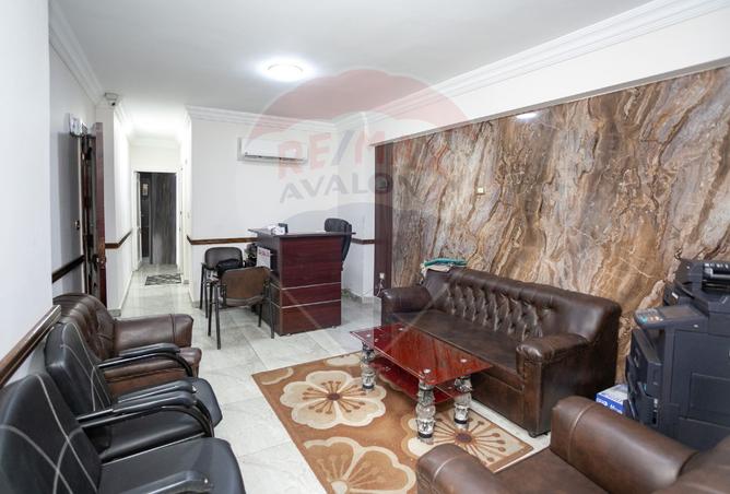 8207718 - Property Main Image