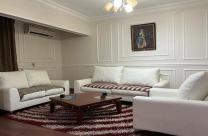 Apartment - 2 Bedrooms - 2 Bathrooms for sale in Shooting Club Street - Dokki - Giza