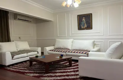 Apartment - 2 Bedrooms - 2 Bathrooms for sale in Shooting Club Street - Dokki - Giza