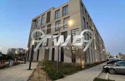 Whole Building - Studio - 1 Bathroom for sale in District 5 - 5th Settlement Compounds - The 5th Settlement - New Cairo City - Cairo