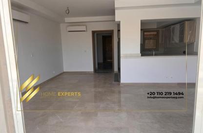 Apartment - 2 Bedrooms - 2 Bathrooms for rent in The Fourteen Golf Residences - Uptown Cairo - Mokattam - Cairo