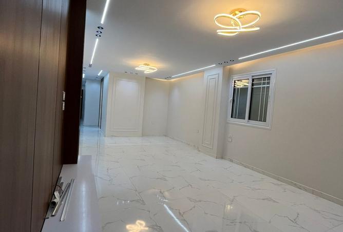 8275933 - Property Image 3