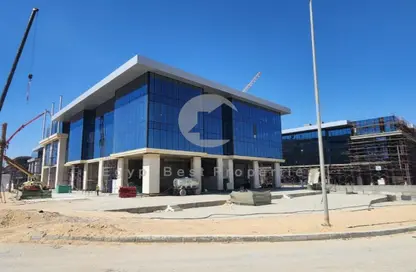 محل تجاري - استوديو - 4 حمامات للبيع في وان نانيتي - شارع التسعين الجنوبي - التجمع الخامس - مدينة القاهرة الجديدة - القاهرة