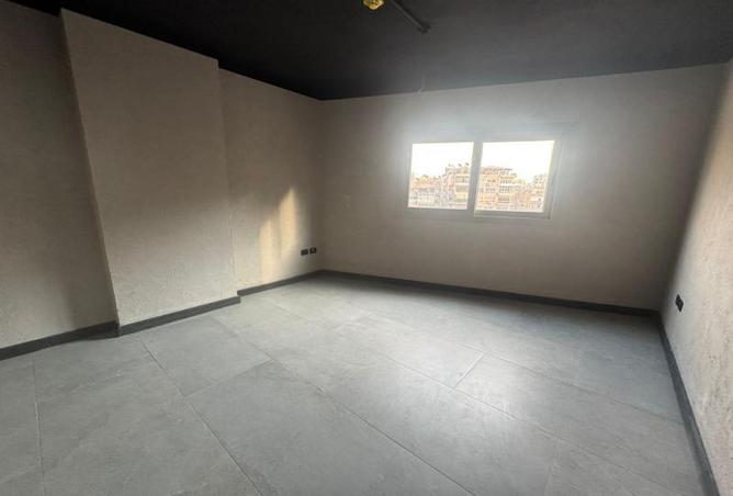 7952483 - Property Image 3