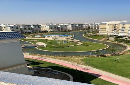 (بنتهاوس  (روف - 5 غرف نوم - 3 حمامات للبيع في ماونتن فيو هايد بارك - كمبوندات التجمع الخامس - التجمع الخامس - مدينة القاهرة الجديدة - القاهرة