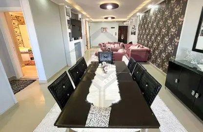 Apartment - 4 Bedrooms - 2 Bathrooms for sale in El Shatby - Hay Wasat - Alexandria