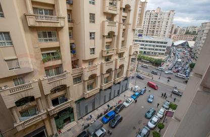 شقة - 4 غرف نوم - 4 حمامات للبيع في سموحة - حي شرق - الاسكندرية