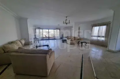 Apartment - 3 Bedrooms - 3 Bathrooms for rent in Street 208 - Degla - Hay El Maadi - Cairo