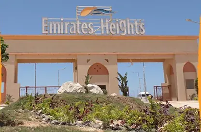 Chalet - 2 Bedrooms - 2 Bathrooms for sale in Emirates Heights - Qesm Ad Dabaah - North Coast