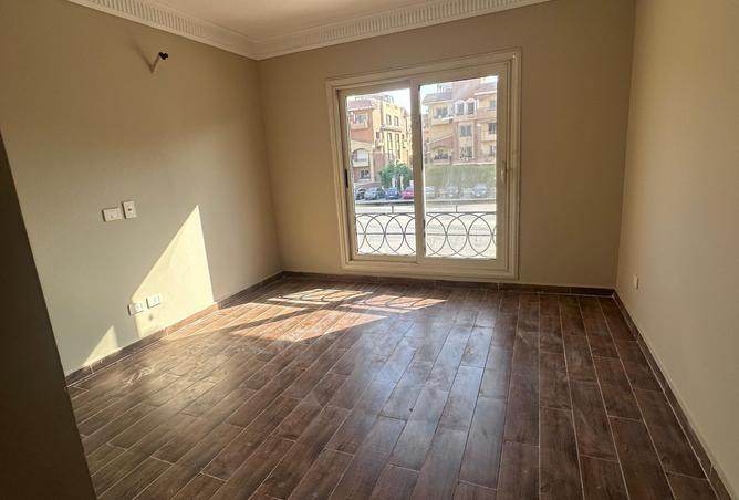 8049273 - Property Image 3