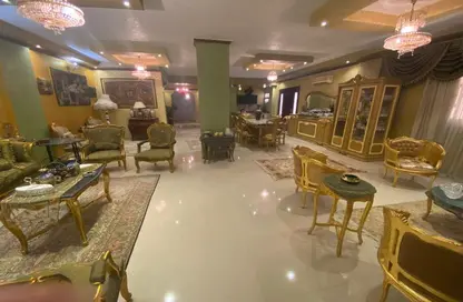Duplex - 4 Bedrooms - 3 Bathrooms for sale in East The Academy - New Cairo City - Cairo