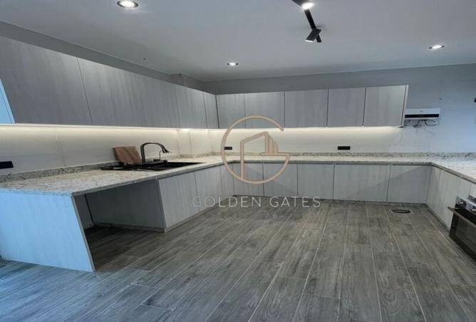 8316079 - Property Image 2