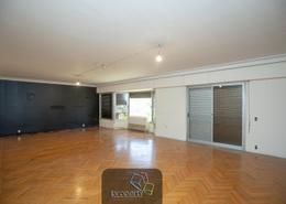 Apartment - 3 bedrooms - 3 bathrooms for للايجار in Kafr Abdo St. - Kafr Abdo - Roushdy - Hay Sharq - Alexandria
