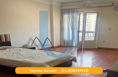 Apartment - 3 Bedrooms - 2 Bathrooms for rent in Abdel Salam Aref St. - Laurent - Hay Sharq - Alexandria